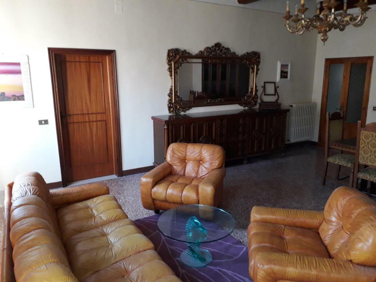La Galleria Citta di Castello Ngoại thất bức ảnh